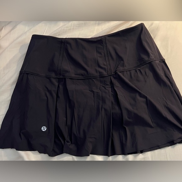 Dresses & Skirts - Lululemon Skirt